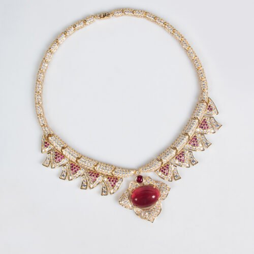 2024 High-End Light-Luxury Fashion Necklace for Women — Exaggerated Autumn & Winter