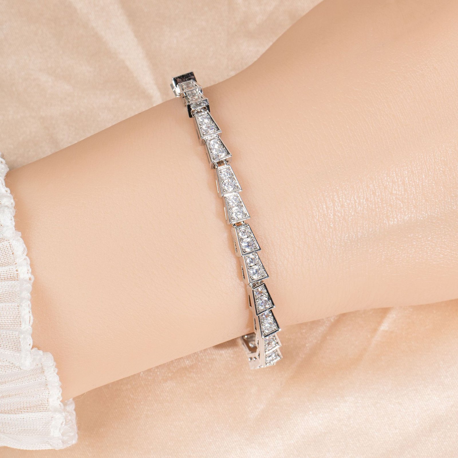 O1CN01nEnes31bwnAdARQ9B_!!1623413530-0-cib