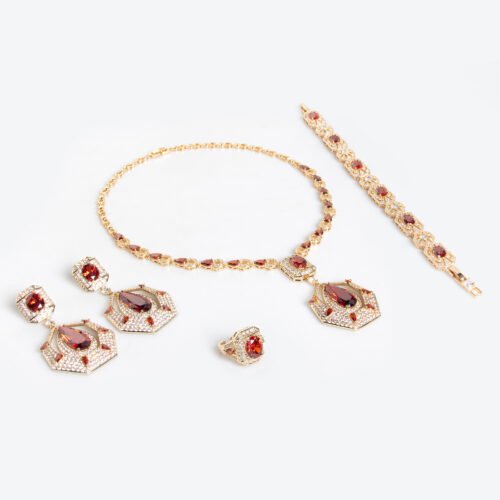 Literary Retro Baroque 4‑Piece Jewelry Set — Light Luxury Necklace & Dress Accessories for Women