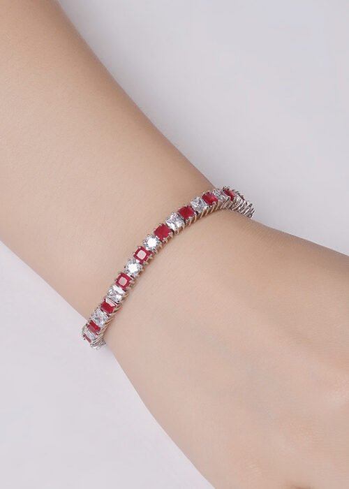 4389282800_1653624125