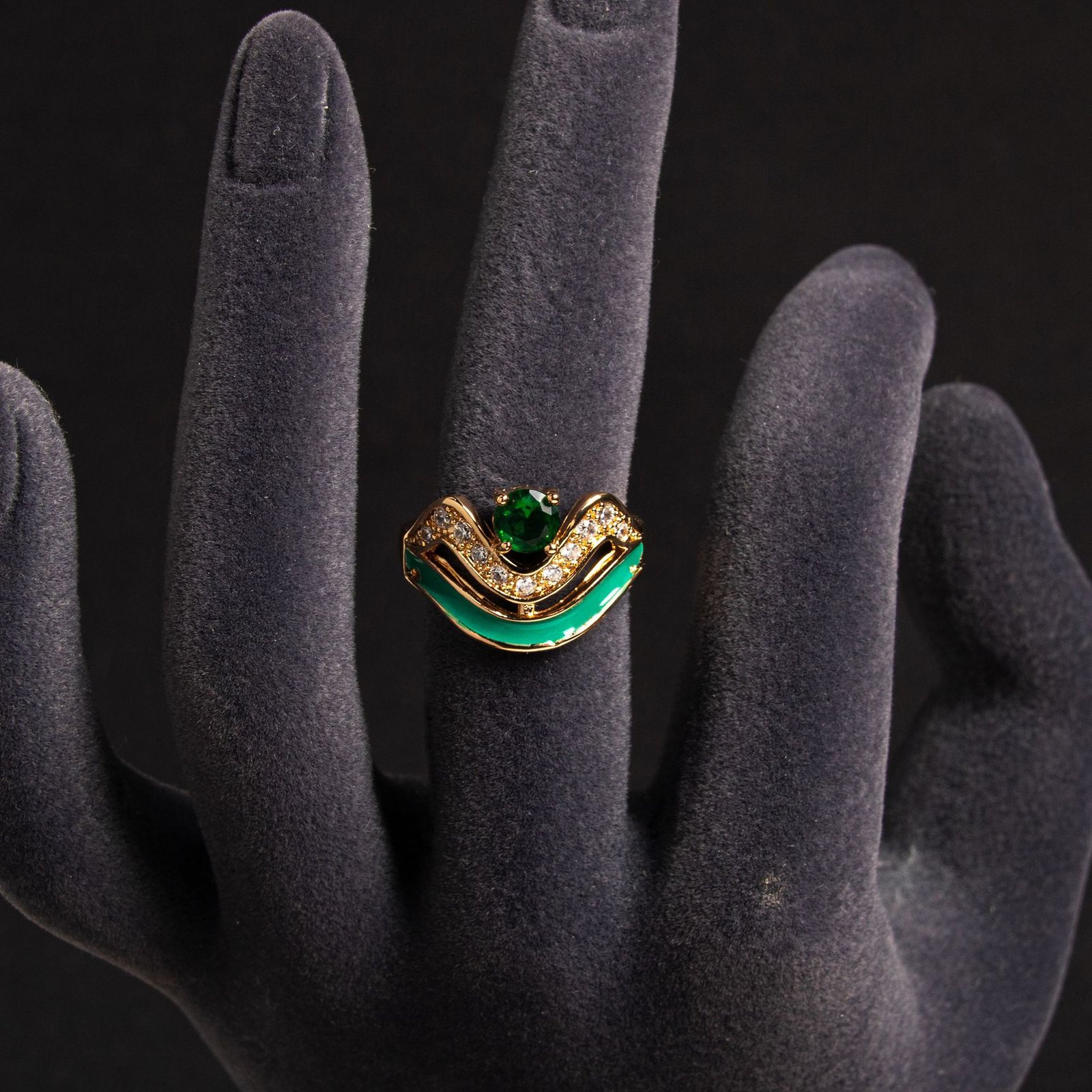 O1CN01WGCxY21bwn31UfzOn_!!1623413530-0-cib