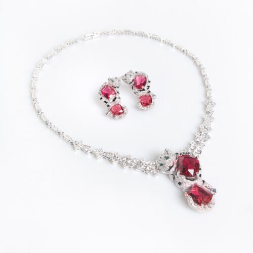 European Leopard Retro Necklace – Stylish Everyday Fashion Jewelry