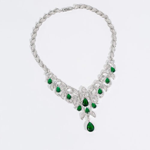 Retro Exaggerated Necklace & Earrings Set – High‑End Fashion Jewelry